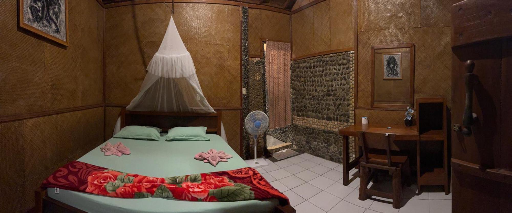 Junia Guesthouse Bukit Lawang Exterior photo